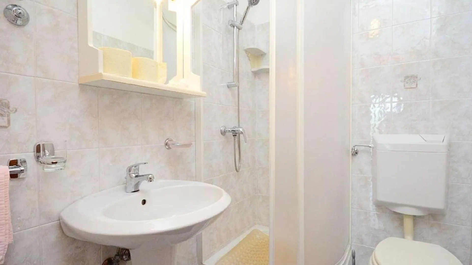 Ferienwohnung Fuer 4 Personen Ca 44 Qm In Premantura, Istrien Istrische Riviera 0*, Premantura Croatie
